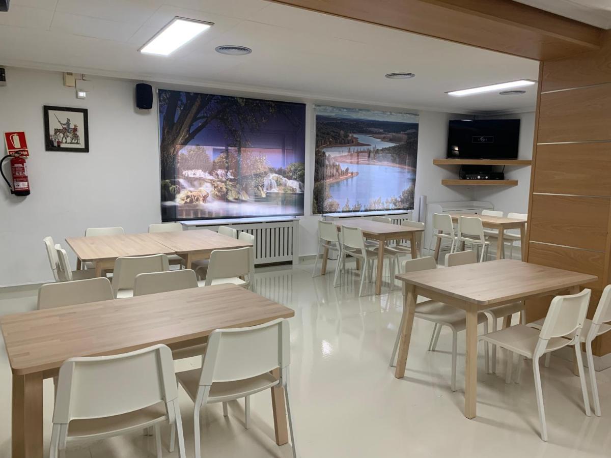 Hostal La Paz Осса-де-Монтьель Экстерьер фото