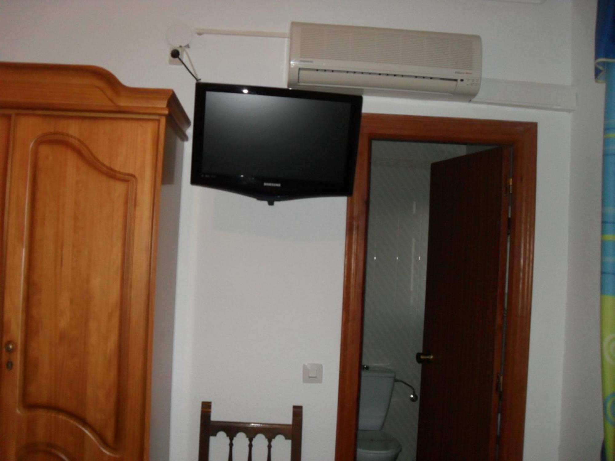Hostal La Paz Осса-де-Монтьель Номер фото
