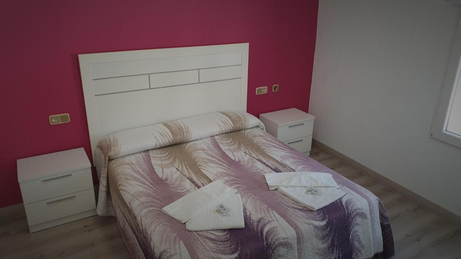 Hostal La Paz Осса-де-Монтьель Экстерьер фото